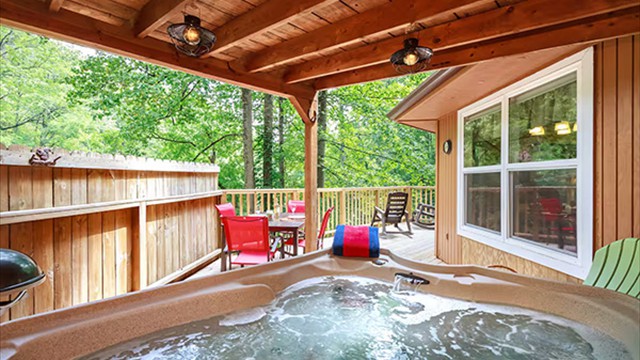 hottub and lower deck